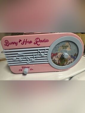 Bunny hop radio Mr. Christmas novelty music box